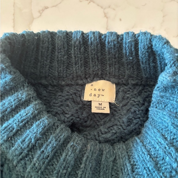 A New Day Crewneck Sweater Teal Textured Chevron Pattern Women’s Size M - Picture 5 of 8